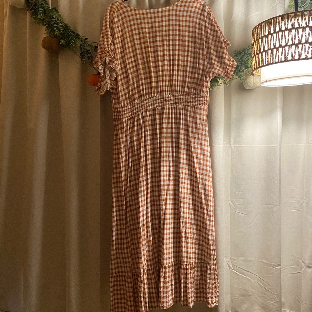 🧡Cute Gingham Dress🤍 - Picture 3 of 4